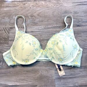 Soma Light Green Floral Lace Bra
